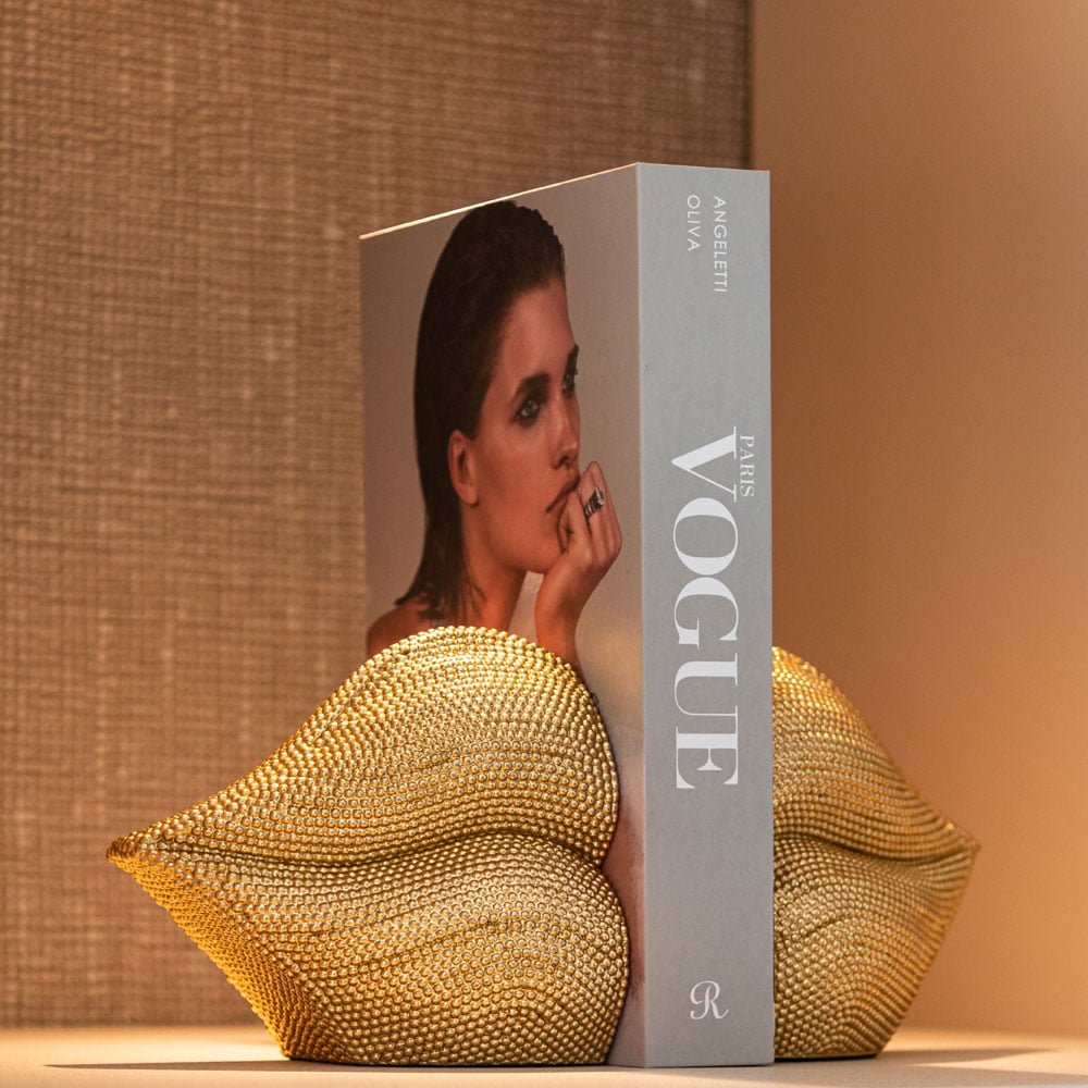 Richmond Interiors Kiss Bookend in Gold Nicholas John Interiors