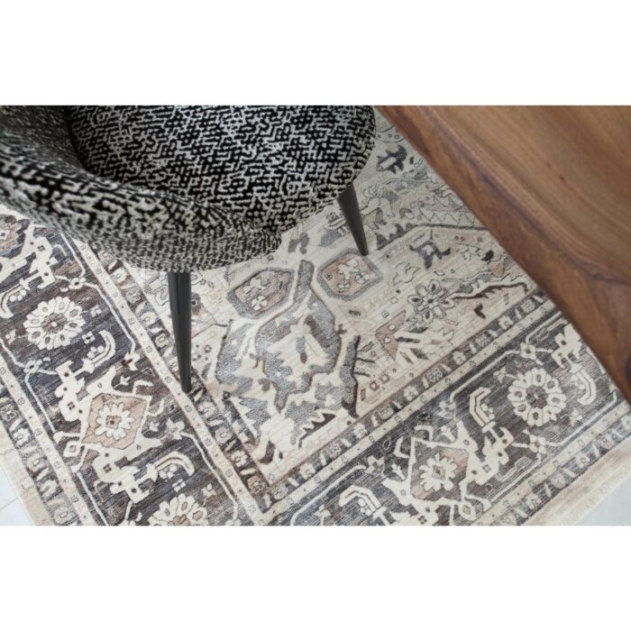 Suzan Rug by London Rug Company